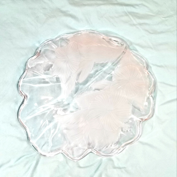 Glass Scalloped Serving Platter With Hibiscus Embossed Pattern 13 1/2" across. - Picture 2 of 6